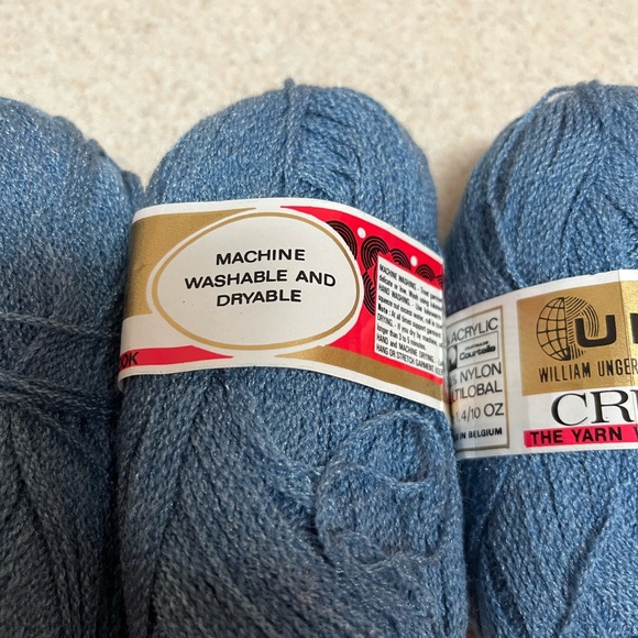 Variety of Vintage Yarn Lot 13 skeins - Picture 5 of 11